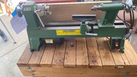 Wood lathe