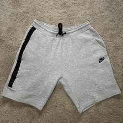 Nike Tech Fleece Grey Shorts