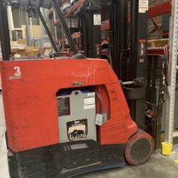 2018 Raymond 425-C30TT Stand up Counter Balance Forklift
