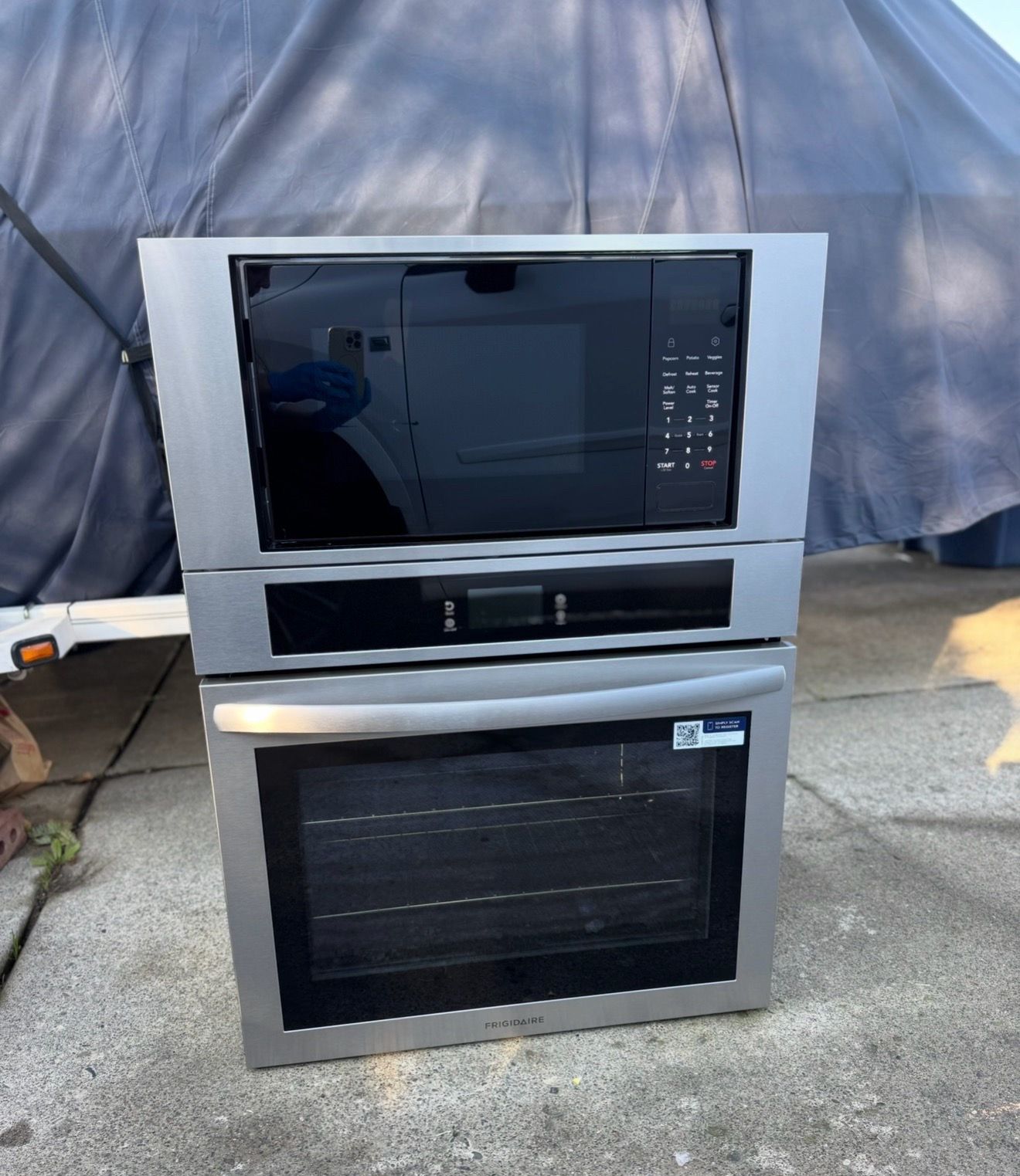 Wall oven with microwave 30” NEW