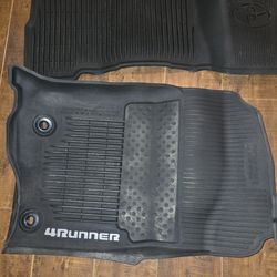 2020 Toyota 4Runner All-Weather Floor and Trunk Mat