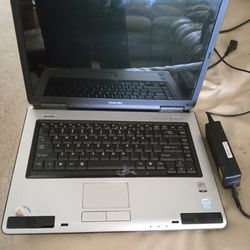 Working Toshiba Laptop $35obo Accepting First Offer To Pickup 