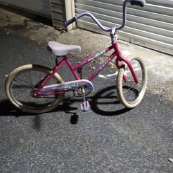 20 Inch Kids Bike In Good Used Condition Ready To Ride 