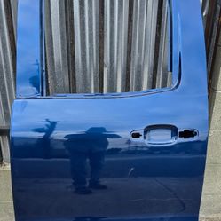 2014 2015 2016 2017 2018 CHEVY SILVERADO LEFT DRIVER REAR DOOR