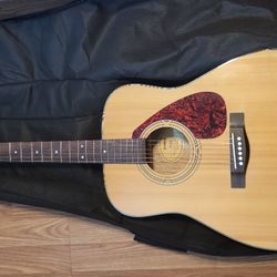 Yamaha F325 Acoustic 