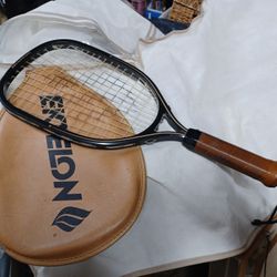 Ektelon Raquet