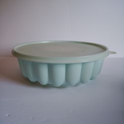 Tupperware Jello Mold ~ Mint Green Container Vintage 1970s ~ 3 Pieces