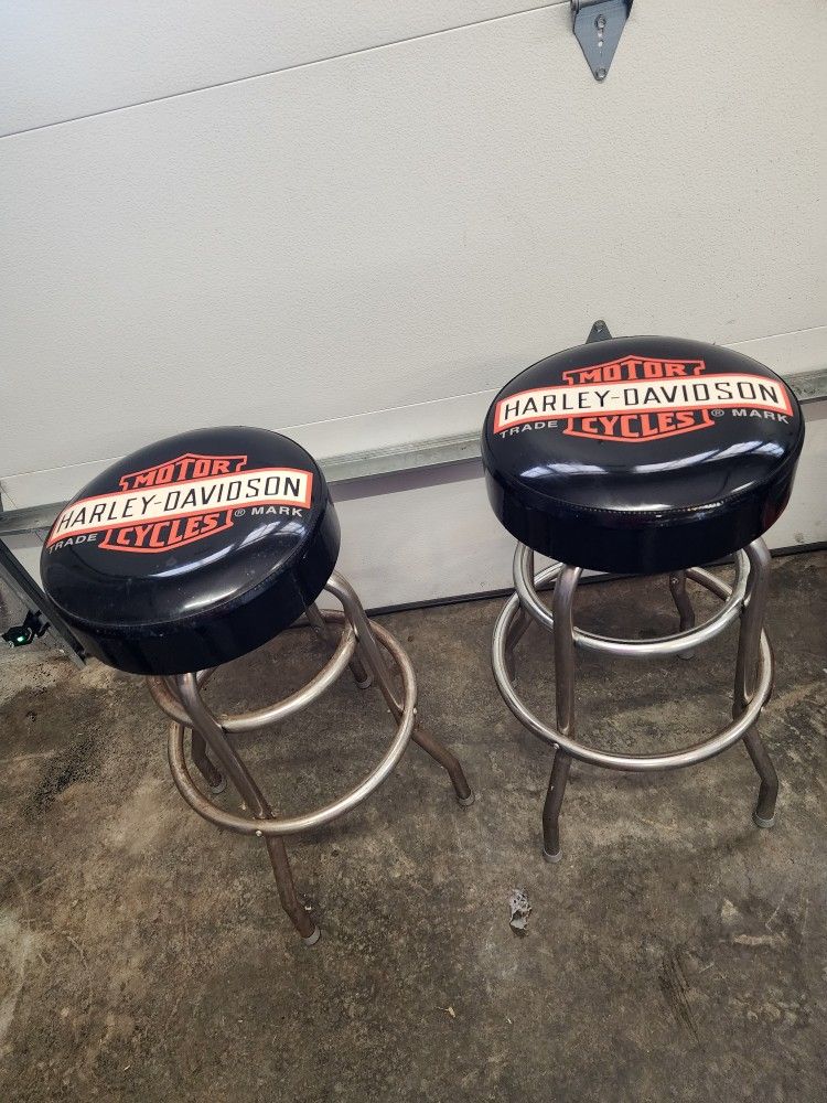 *** HARLEY DAVIDSON BAR STOOLS ***