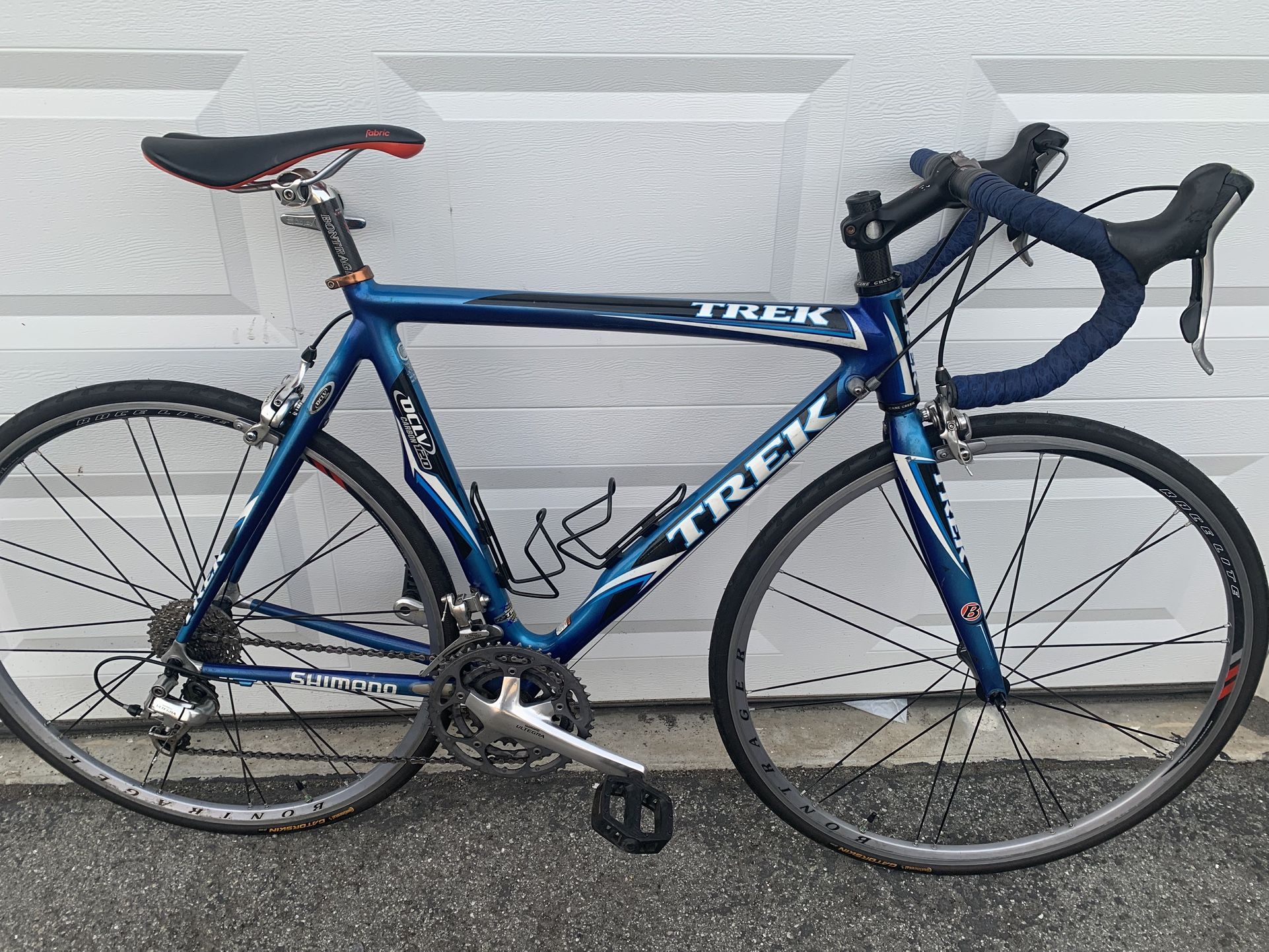 CARBON TREK USA ROAD BIKE