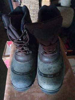 Work boots/water proof.