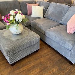 Gray Sectional With Ottoman 