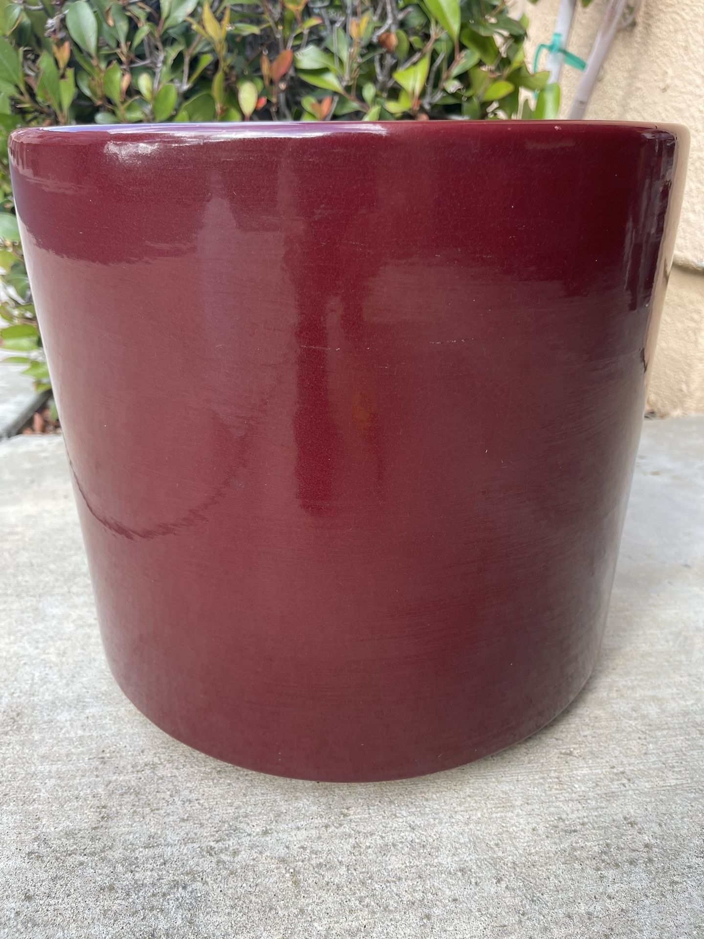 Gainey ceramics pot, red