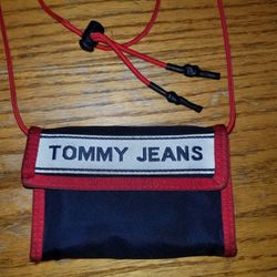 Tommy Hilfiger Crossbody