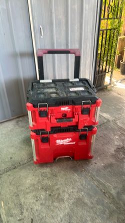 Milwaukee pack out toolbox