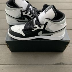 Jordan 1 Mid White Shadow