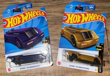 NIP Hot Wheels Batman: The Animated Series Pair of Batmobiles Purple and Gold