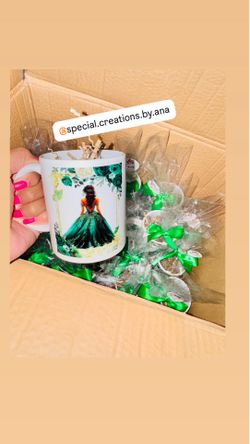 18/ Mis 15 personalized party favor mugs 🎉💚 my client ordered them with these color to match her daughter’s quinceañera dress