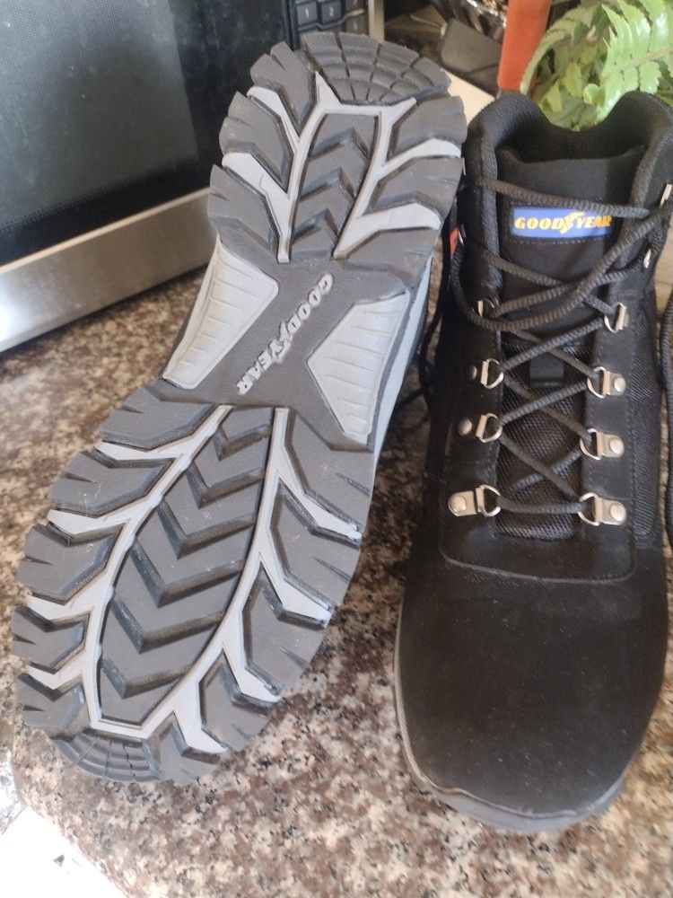 Good Year Montana Hiking Boots, black, Size 12