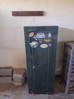 Metal gun safe