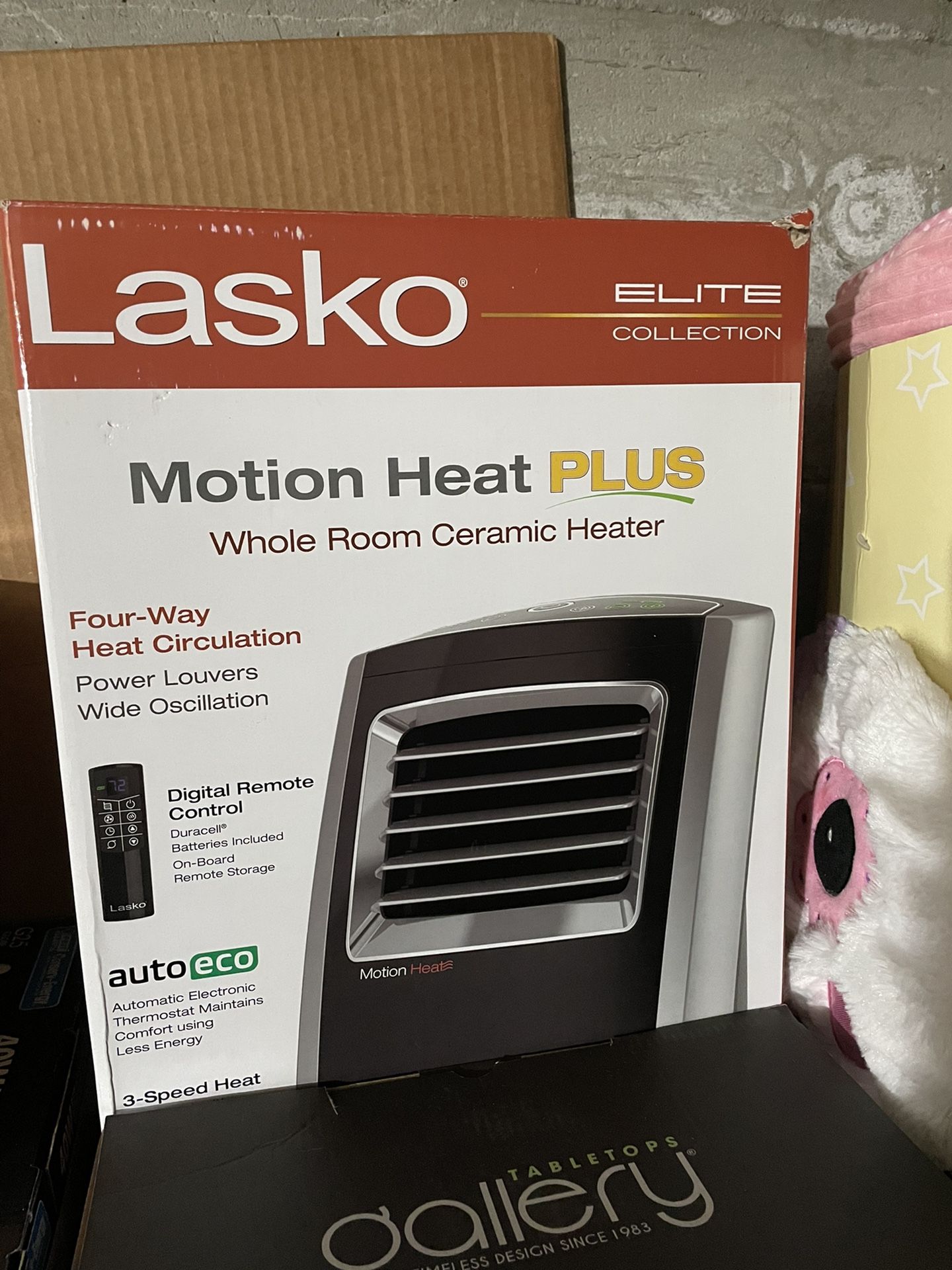 Lasko Motion Heat Plus Ceramic Heater 