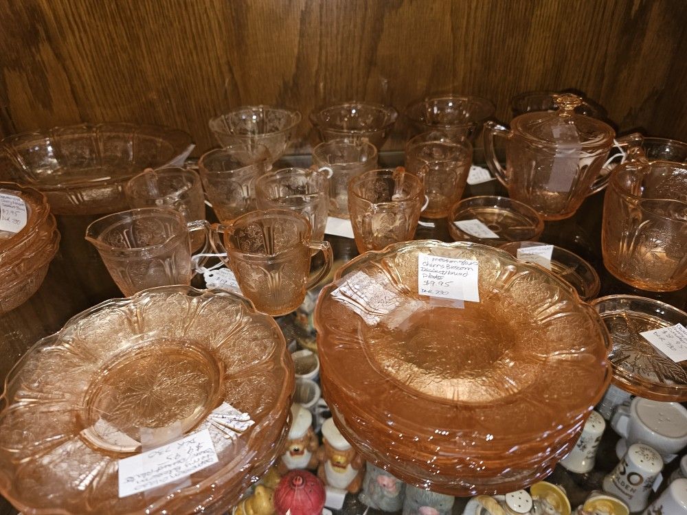 JEANETTE CHERRY BLOSSOM DRESSION GLASS