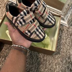 Kids Burberry Shoes 