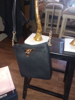 Michael kors hand bag