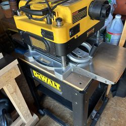 Dewalt Planer and Stand