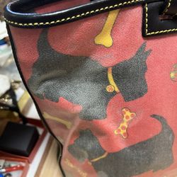 Dooney Bourke 