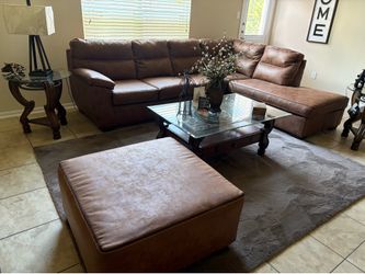 Moving Soon Sale!! Sectional couch, tables & lamps