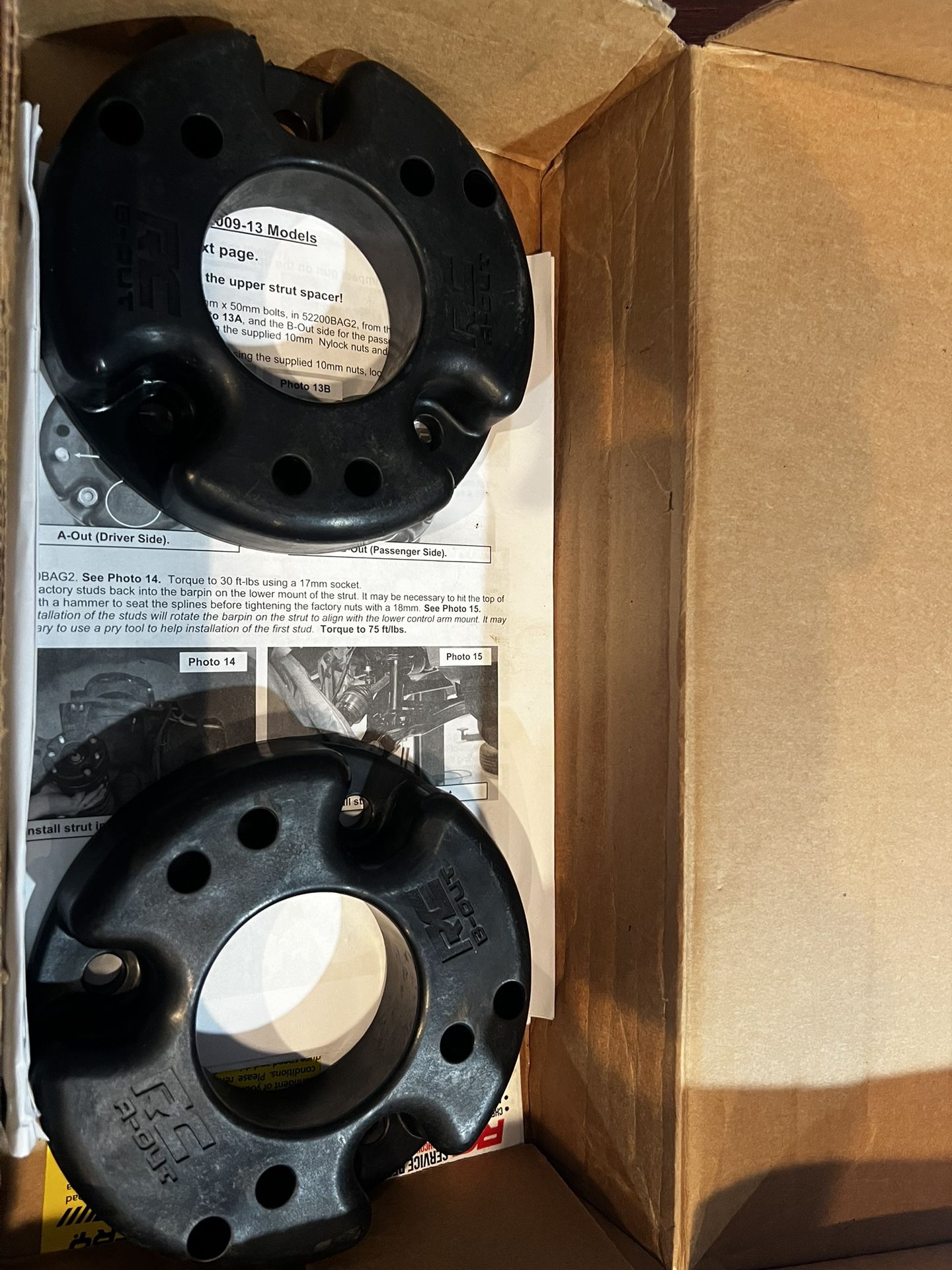 Rough Country 2" Bolt-on Leveling Kit for Ford F-150 (2009-2025) & Ford Raptor (2017-2018) - Fits up to 33" Tires