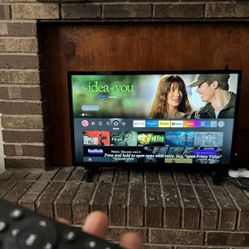 Insignia Fire Tv 28” with Amazon Alexa 