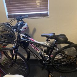 Couple Schwinn Bicycles