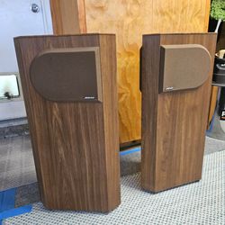 Speakers - Bose 401