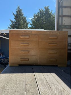 Dresser