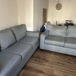 Free Set Of Sofas/ Gratis sofas