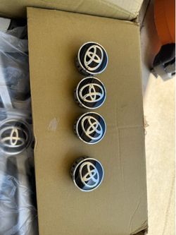Toyota Prius wheel cover