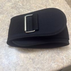 Weighlifting belt 