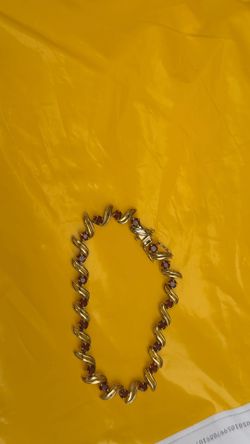 10K Real Gold Garnet Bracelet – 7.46 Grams – Beautiful Condition
