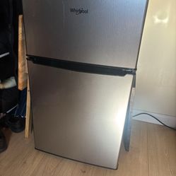Whirlpool Mini Fridge