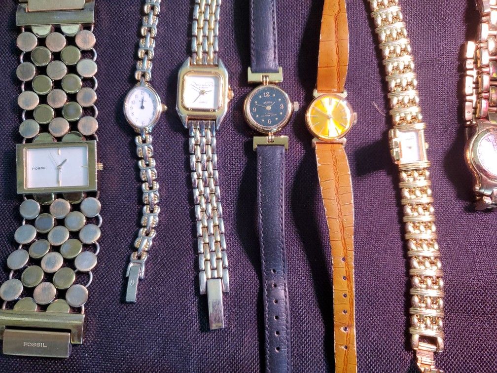 24 Nice Watches Citizen, Seiko,guess, Fossil, Timex, Oscar De LA Rento, Gruen, Bulova..