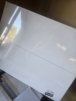 Artskills tri fold foam brand new in plastic 28x44