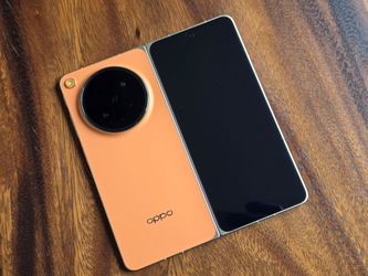 Oppo Find N6. Blossom Orange. China version. 16GB Ram. 512GB Storage.