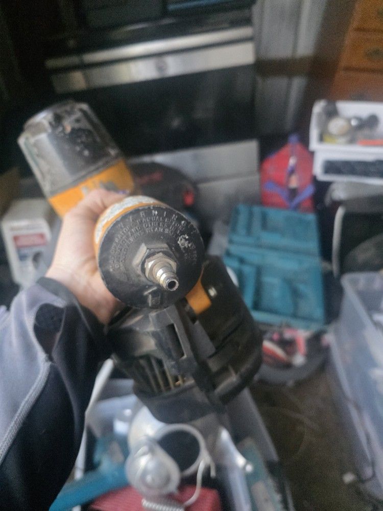Roofing Gun Air Tool Bostitch