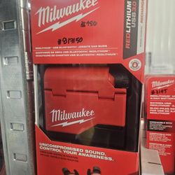 Milwaukee Redlithium USB Bluetooth Jobsite Ear Buds 