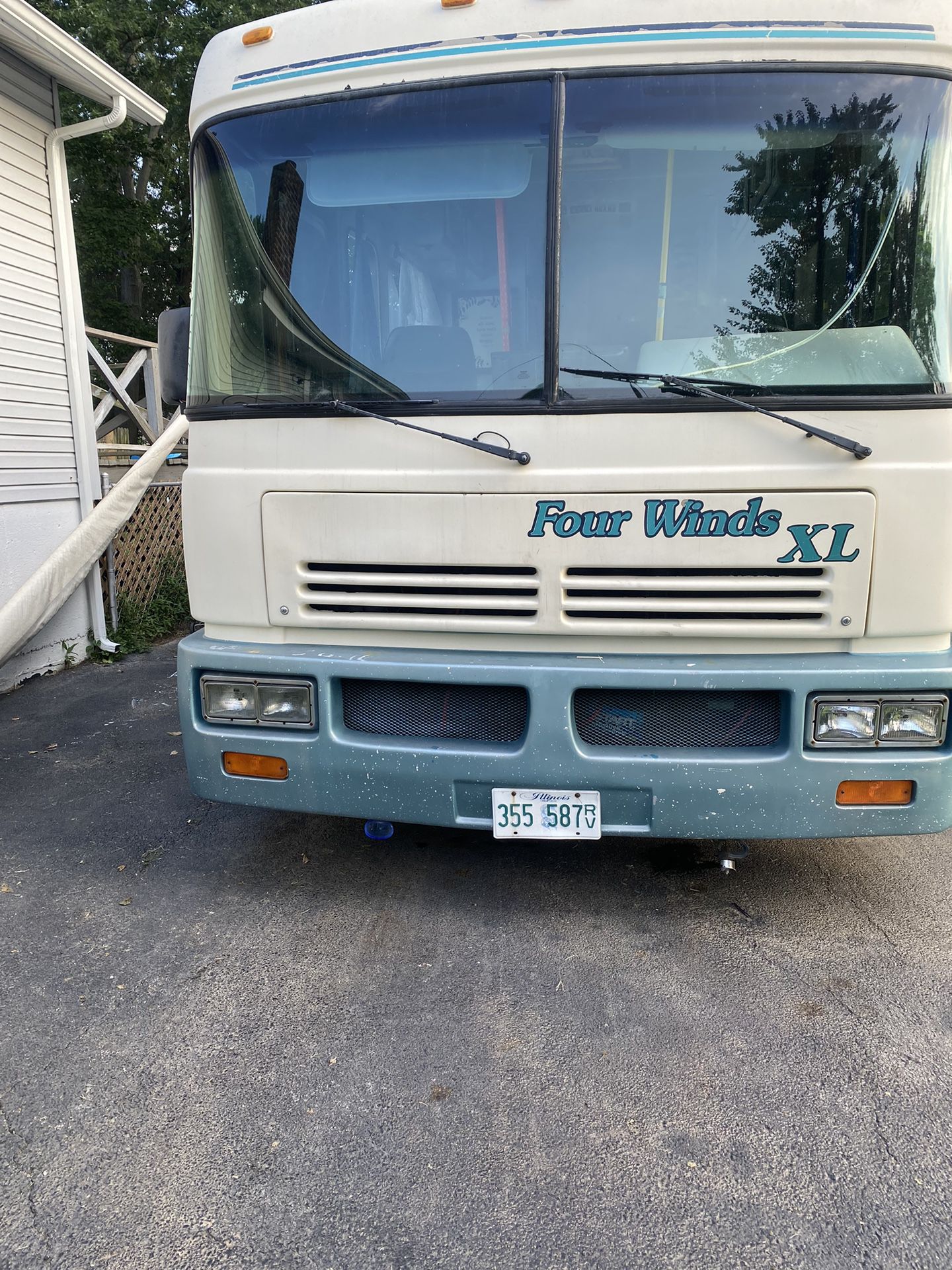 1991. Four Winds Motor Home
