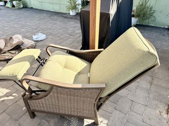 Hanover Ventura Wicker Cocoa Stone Steel Outdoor Patio Chair