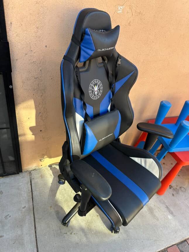 GAMING CHAIR