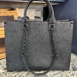 Besty Johnson Bag & Wallet