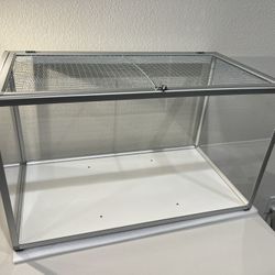 24 gallon Aluminum frame acrylic enclosure with mesh top